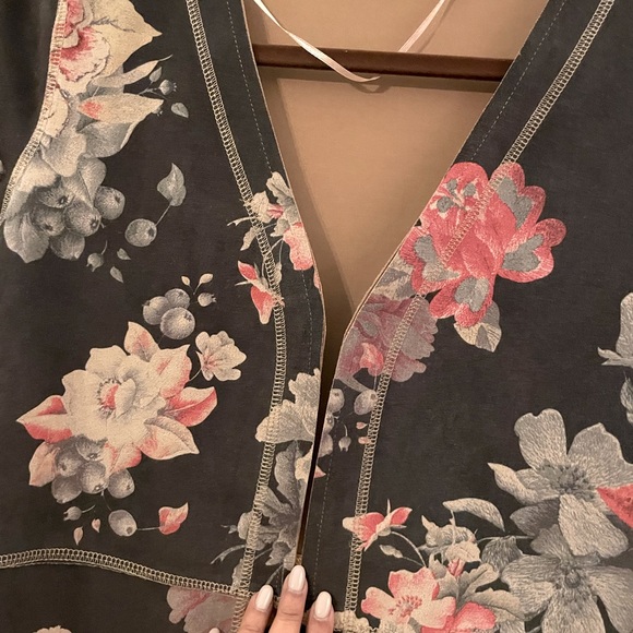 Floral fit/flare suede open jacket - Picture 2 of 6